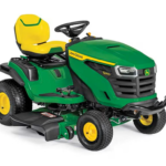 John Deere S240 Lawn Tractor