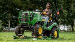 John Deere 1025R Sub-Compact Tractor - Image 4