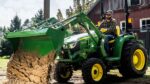 John Deere 3032E Compact Utility Tractor - Image 3